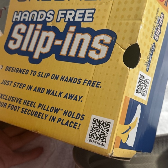 New sketchers women’s slip in shoes 9.5 - Picture 7 of 12